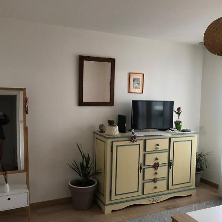 Appartement Entier 30 M2, Tramway Saint-Florent, Parking Prive Gratuit Estrasburgo Exterior foto