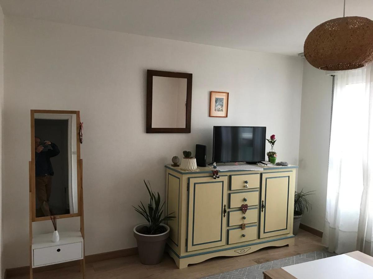 Appartement Entier 30 M2, Tramway Saint-Florent, Parking Prive Gratuit Estrasburgo Exterior foto